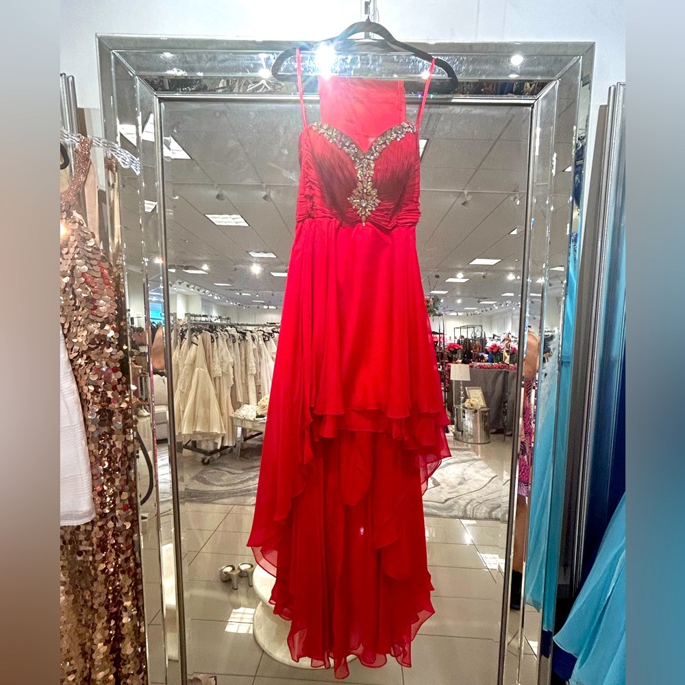Red Chicas Prom Dress With Embroidered Neckline & Red Shawl